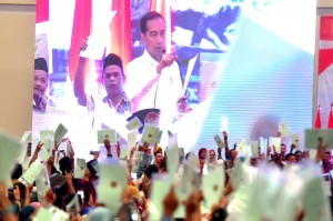 Ingatkan Penerima Sertifikat, Presiden Jokowi: Hati-Hati Gunakan Uang Pinjaman Bank