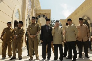 Plt Gubernur: Masjid adalah Lambang Syiâ€™ar Islam