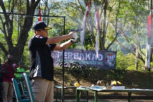 Mayor Kav Fitrah Juara Menembak Perbakad Kodam IM
