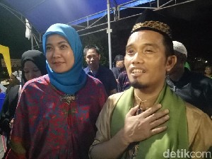 Ustat Maulana Tabah Istrinya Meninggal