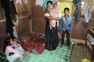 Derita Hafizah, Gadis Malang Dibalut Kemiskinan
