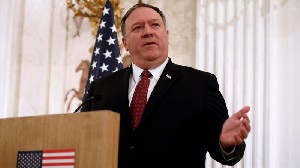 Pompeo Mengatakan 'Era Baru' Kerja Sama di Timur Tengah