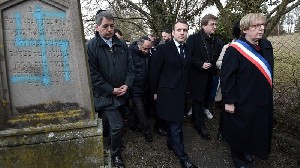 Menteri Israel:  Orang-orang Yahudi Prancis Untuk 'Pulang' Setelah Vandalisme