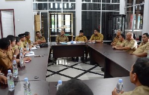 Bupati Aceh Timur Evaluasi Kinerja DLH