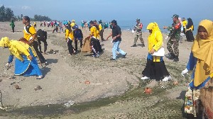 Sahabat Laut Kumpulkan 78,9 Kg Sampah Di Pantai Jangka