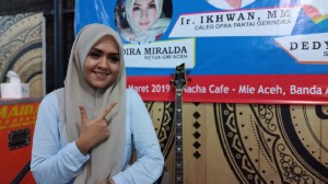 Komunitas Mileneal Prabowo-Sandi Gelar Nonton Bareng