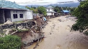 79 Korban Meninggal dalam Bencana Banjir Bandang Papua