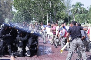 Peringati HUT, Satpol PP dan WH Aceh Tampilkan BSP dan Dalmas
