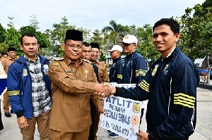Atlet Banda Aceh Peraih Medali PORA ke-13 Terima Bonus dari Wali Kota