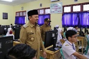 Mawardi Ali : Siswa Terlihat Tenang dan Bersemangat Ikuti UNBK 2019