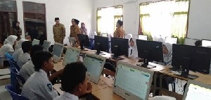 Bupati Gayo Lues Tinjau Pelaksanaan UNBK Tingkat SMP