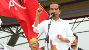 Kampanye Di Tangerang, Jokowi Minta Pendukungnya Kerja Lebih Keras