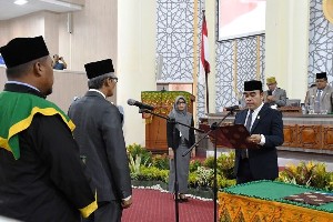 Zulkifli Abdy di Lantik Jadi Dewan