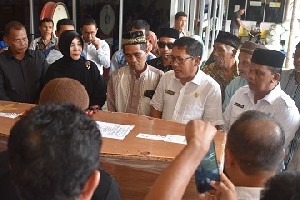 Jenazah Mahasiswa Aceh yang Meninggal di Kairo Dimakamkan di Kampung Halaman