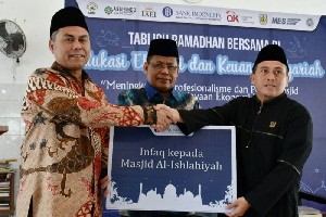 Masjid dan Dayah Harus Jadi Motor Penggerak Ekonomi Syariah