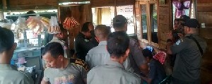 Asyik Makan dan Merokok di Siang Hari, 7 Warga Diamankan Satpol PP