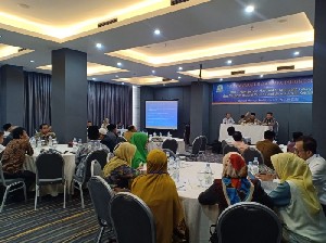 Daud Pakeh Narasumber pada Mubes Majelis Pendidikan Aceh