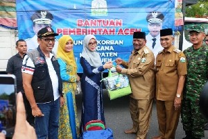 Pemerintah Aceh Salurkan Satu Truck Bantuan Untuk Korban Bencana Puting Beliung Bireuen