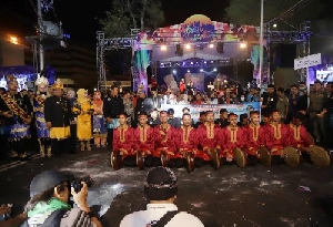 Kesenian Aceh Buat Pengunjung Pawai Budaya Apeksi Terpesona