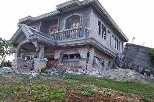 Gempa Guncang Filipina Tewaskan 8 Orang