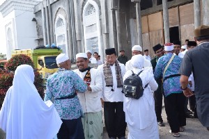 77 Jamaah Haji Bener Meriah Kloter 3 Tiba di Bener Meriah