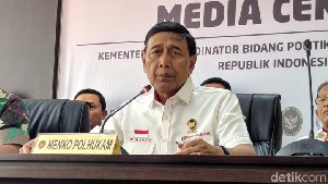 Wiranto: Ada Info Demo Supporter Bola hingga Islam Radikal