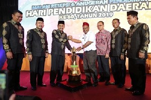 Pidie Juara Umum Kabupaten Berprestasi dan Inovatif Pendidikan 2019