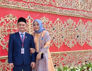Dek Gam, Putra Aceh Besar Pendatang Baru di Senayan