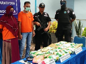 Simpan Sabu 20 Kilogram di Rumah, Pasangan Suami Istri Dibekuk BNN