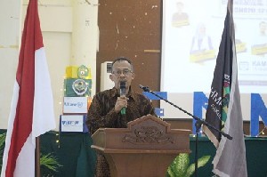 Buka Seminar Ekonomi Syariah, Dekan FEBI UIN Ar-Raniry Sampaikan Pentingnya Asuransi