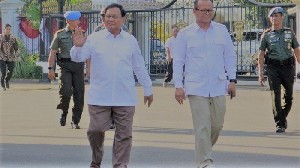 Di Istana, Prabowo Diminta Jokowi Urus Pertahanan