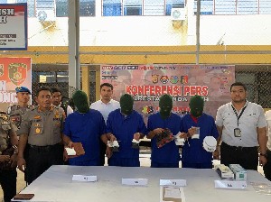 Polisi Tangkap 4 Penyelundup Sabu di Bandara Sultan Iskandar Muda