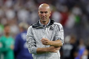 Zidane Tetap Kejar Paul Pogba