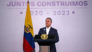 Kolombia Membuka Dialog Nasional Setelah Beberapa Hari Protes Massa