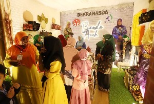 Stand Dekranasda Banda Aceh di PCC Dipadati Pengunjung