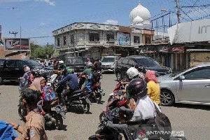 Dewan Desak Pemerintah Tata Simpang Tujuh Ulee Kareng