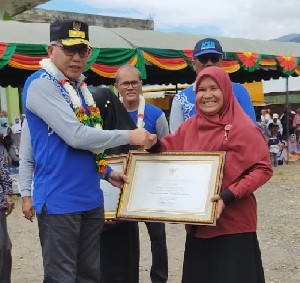Pendiri RUMAN Aceh Menerima Anugerah Insan Peduli PAUD & Dikmas