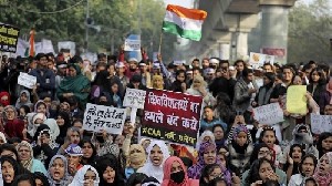 Negara India Peringatkan Pengunjuk Rasa akan Menyita Properti