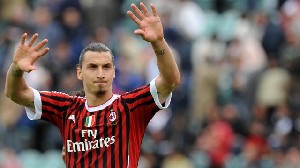 Zlatan Ibrahimovic Kembali AC Milan, Ini Kata Suporter