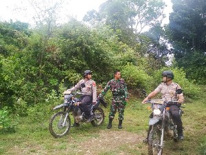 Cegah Karhutla, Koramil dan Polsek Simpang Tiga Laksanakan Patroli