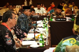 Plt Gubernur Aceh Bahas Dana Bagi Hasil Sawit di Riau